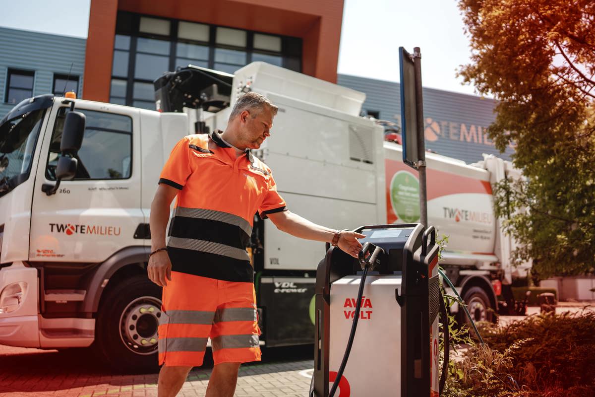 Mobiele lader van AVIA VOLT voor flexibele laadoplossingen.